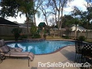 5th image of 708 W Bonaire Dr