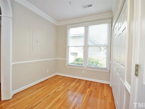 4th image of 106 Presque Isle Ln #106