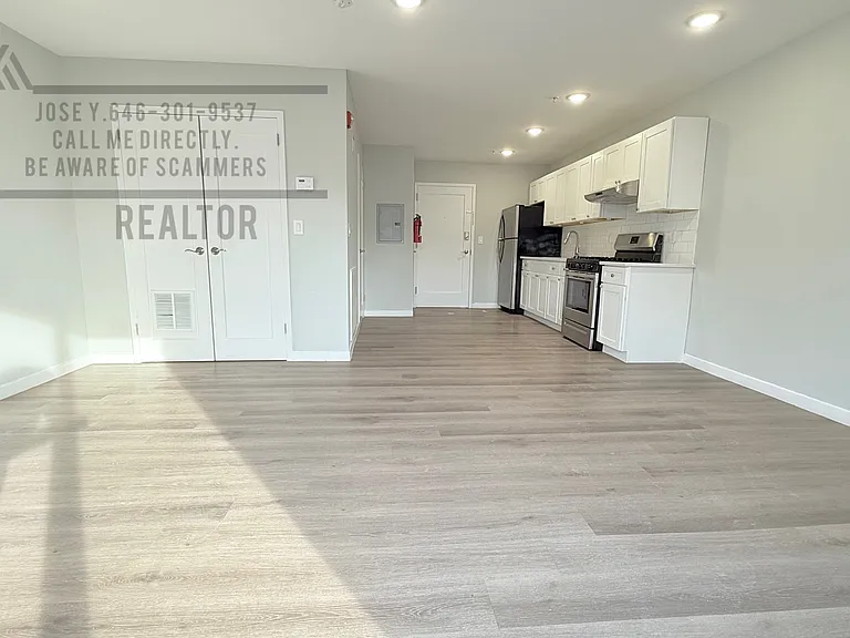 188 Lafayette St #23 — Photo 5