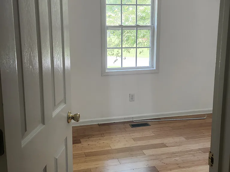279 Fairview Dr — Photo 21
