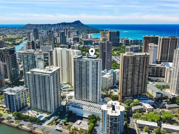 400 Hobron Ln APT 1215, Honolulu, HI 96815