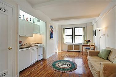 1st image of 457 W 57th St #1012