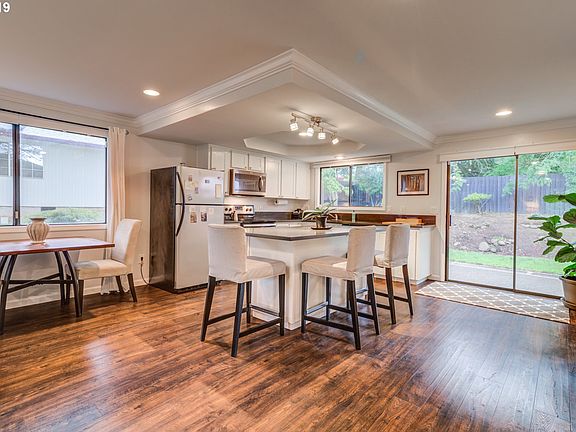 4th image of 2401 SE 146th Ave