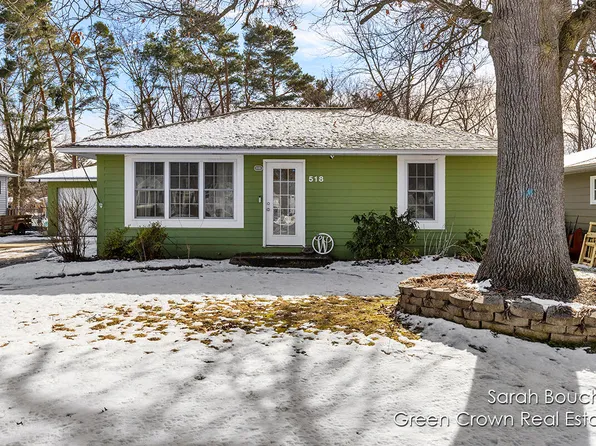 518 Grandview Ave, Spring Lake, MI 49456