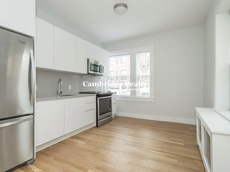 35 South St #T1 — Photo 1
