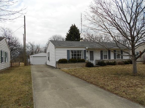 3rd image of 12 W Sunnydale Dr