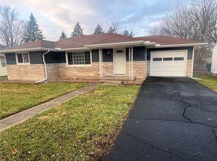319 Bayard St, Paris, IL 61944