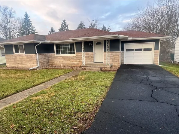 319 Bayard St, Paris, IL 61944