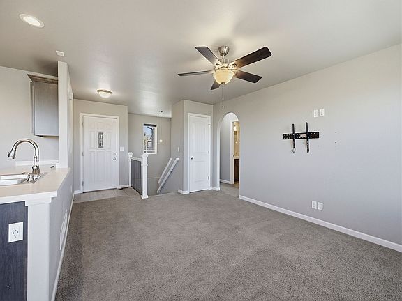 4th image of 314 Apricot St