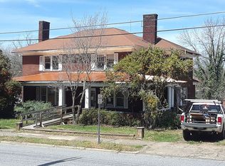 1028 College Ave SW, Lenoir, NC 28645