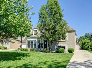 917 Wilkinson Pkwy, Park Ridge, IL 60068