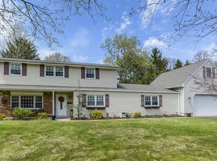 38 Lone Oak Rd, Middletown, NJ 07748