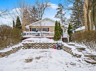 50362 Eastside Dr, Dowagiac, MI 49047