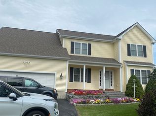 229 Raven Cir, Williston, VT 05495