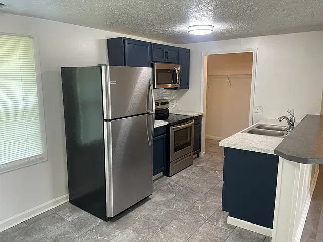 617 Colonette Dr — Photo 7