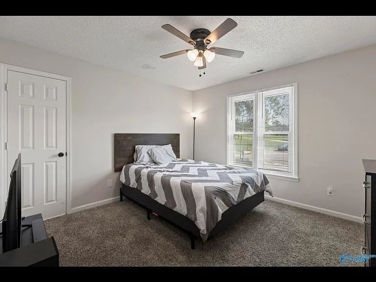 6609 Amberlee Ln NW — Photo 17