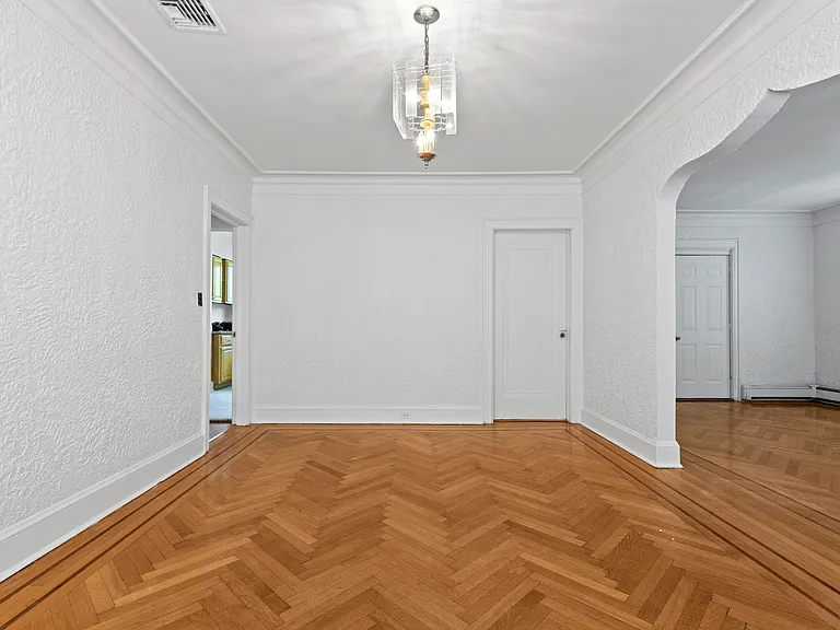245 W Walnut St #2 — Photo 7