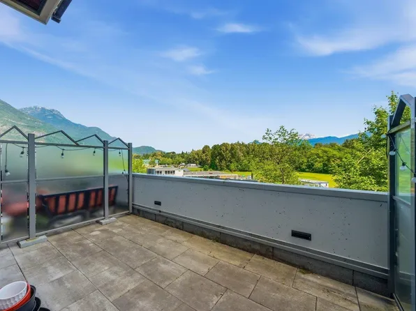 38362 Buckley Ave #414, Squamish, BC V8B 0J8