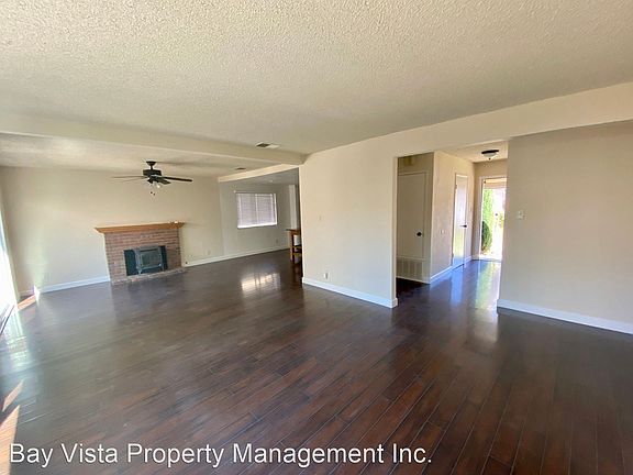 4th image of 2924 Carmona Way