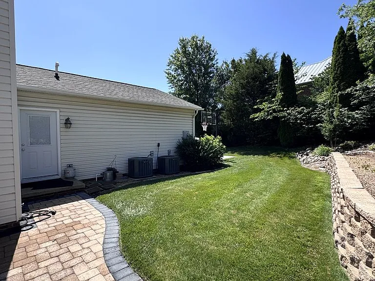 1861 Park Rd — Photo 23