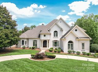 4417 Piper Glen Dr, Charlotte, NC 28277