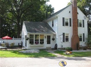 71 W High St, East Hampton, CT 06424