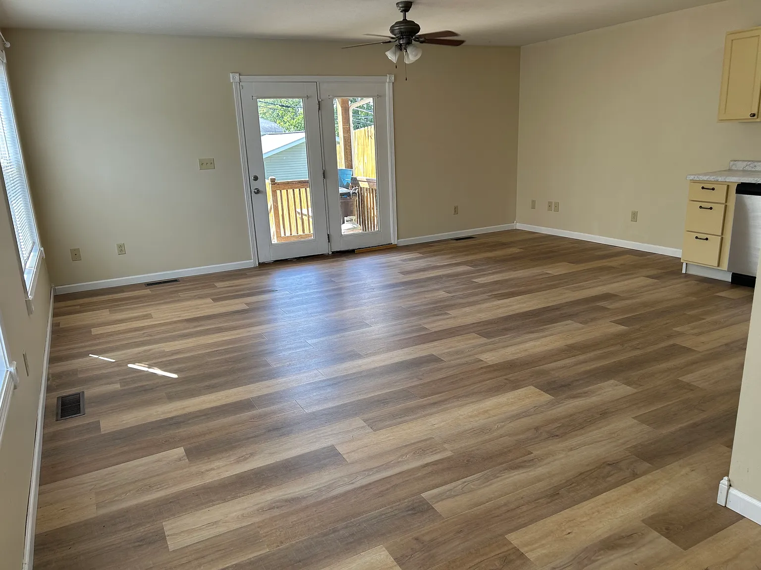 3 bed, 1800 sqft, $1,700 — Photo 3