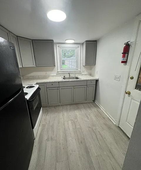 117 King St #1 — Photo 11