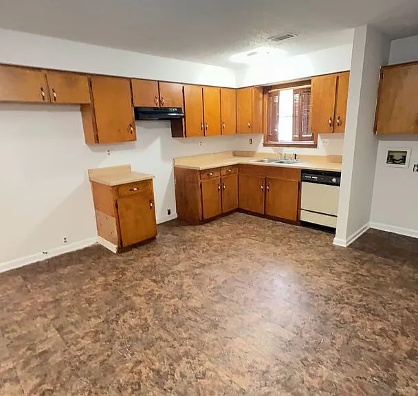 3518 Venable Rd — Photo 8