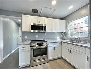 2342 Section Dr — Photo 2