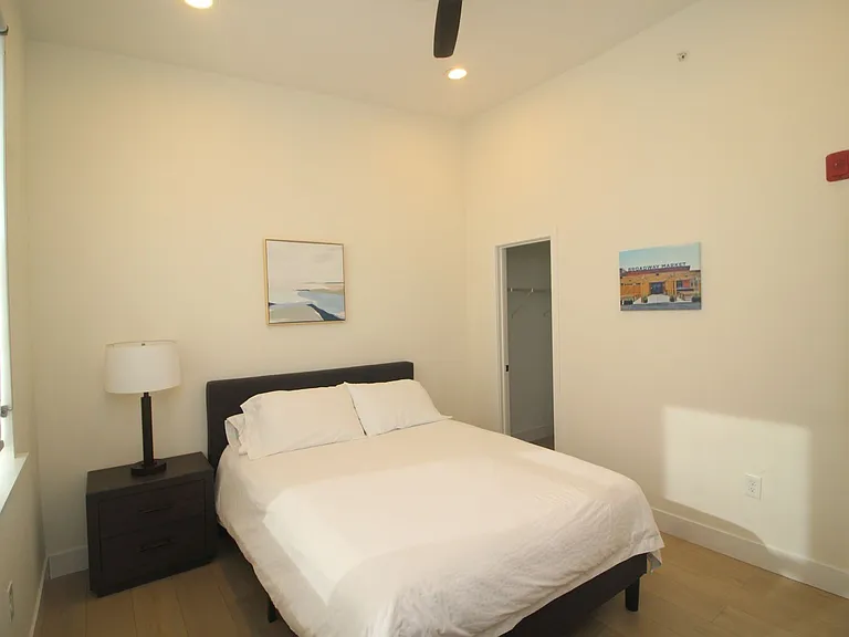 Modern and Sleek 611 S Fagley Street Apartments! — Photo 43