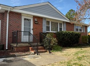 613 Ferry Rd, Portsmouth, VA 23701