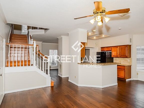 3rd image of 8631 Plum Lake Dr