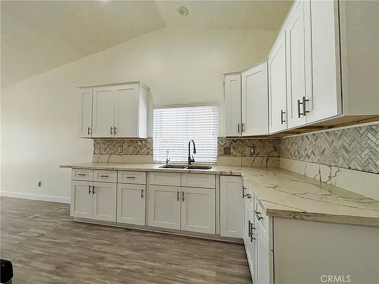 14108 Travers Dr — Photo 16