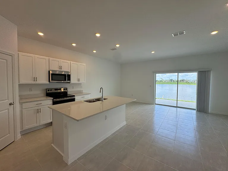 10725 Eclipse St — Photo 11