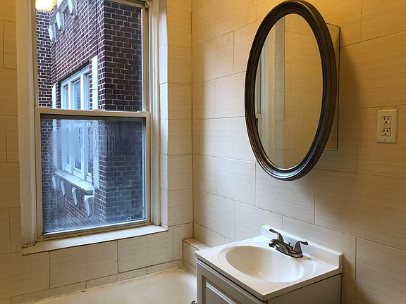 5th image of 25 Kensington Ave #34Q