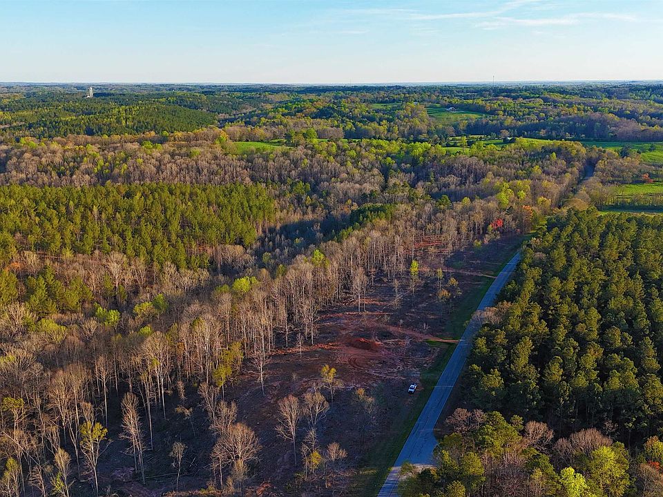 3 Tower Rd Toccoa GA Zillow