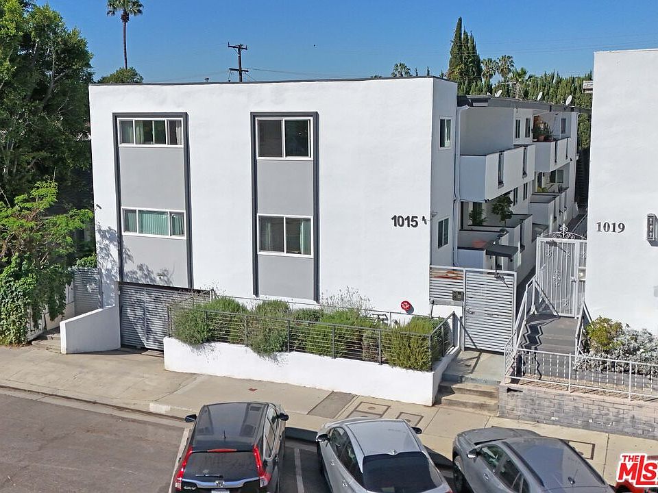 1st image of 1015 N Vista St