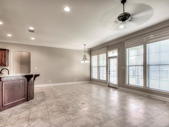4th image of 3928 Le Brooke Ln