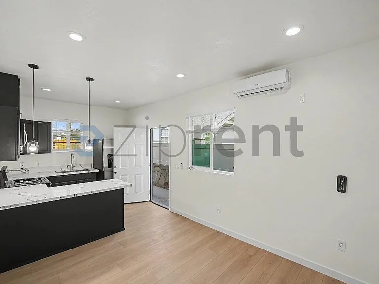 2814 1/4 West Ave #34 — Photo 1