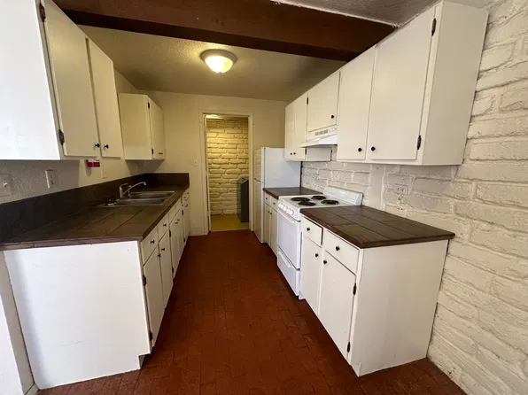 1208 Candelaria Rd NW #B, Albuquerque, NM 87107