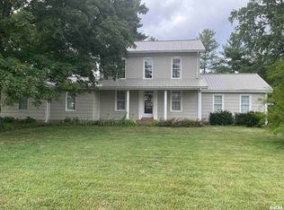 1065 Cemetery Rd, Sandoval, IL 62882