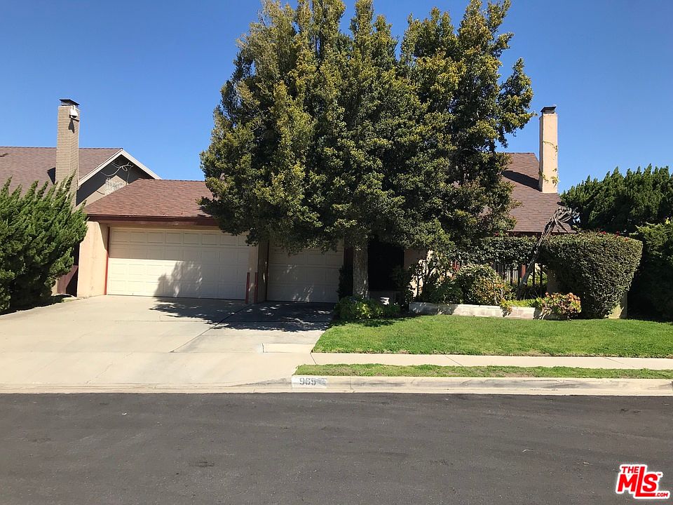 1st image of 909 Oakmere Dr