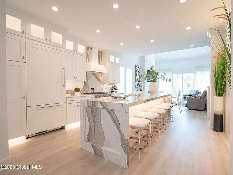 5th image of 10 Cambridge Way