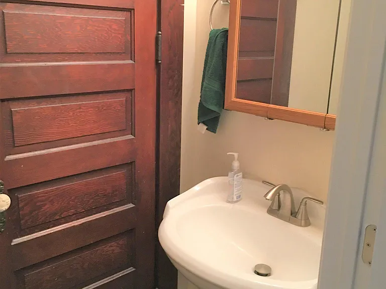 5525 15th Ave NE #D — Photo 12
