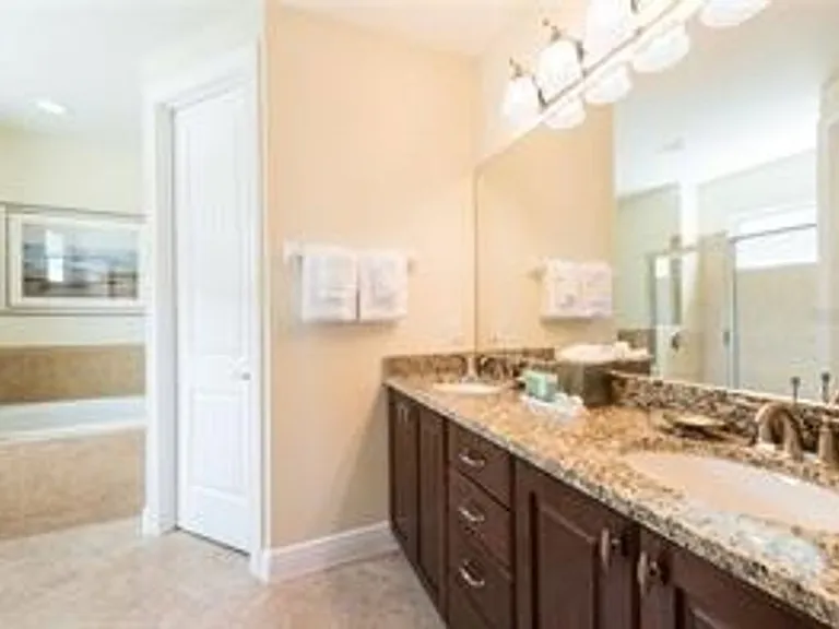 241 Lasso Dr — Photo 27