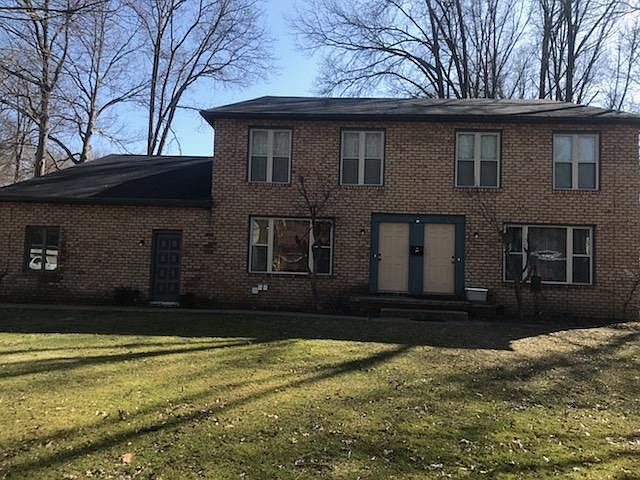 1st image of 2116 White Oak Dr