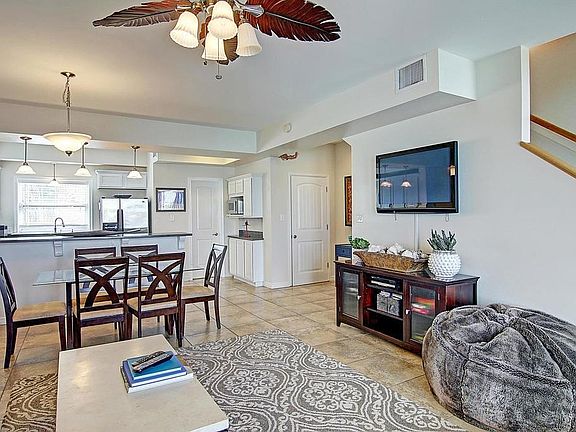 5th image of 1527 S Station St #102