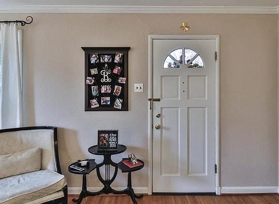 4th image of 7044 Rhodes Ave