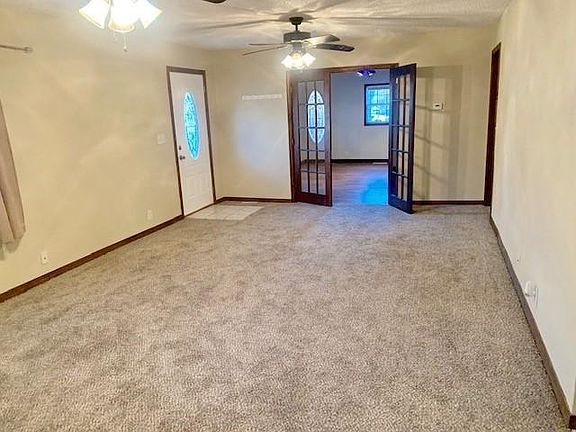 5th image of 309 S Elm St